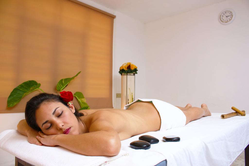 Hotel Spa Taninul 로스푸엔테스 외부 사진
